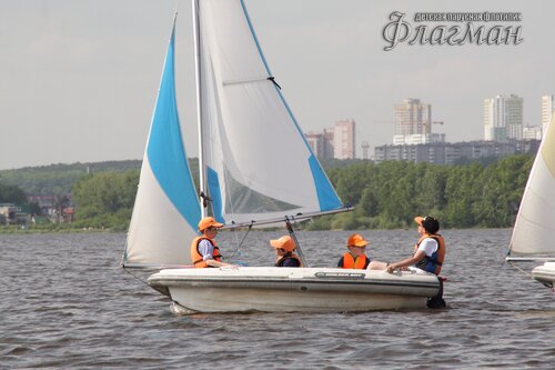Фоторепортаж с парусной практики флотилии Флагман, прошедшей в июне 2017 года.